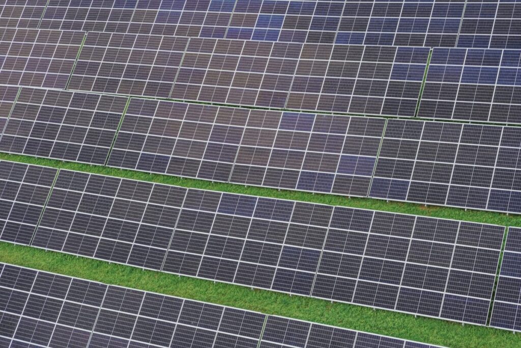 Sri Lanka moves ahead with 100 MW solar project - Power Wattz Solar ...